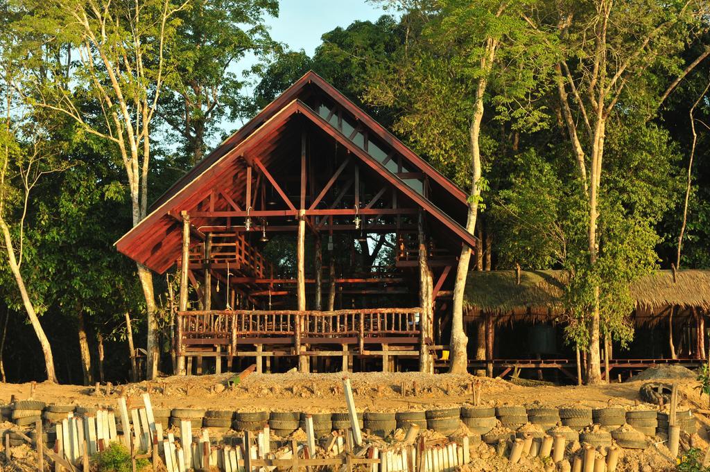 Borneo Natural Sukau Bilit Resort Esterno foto