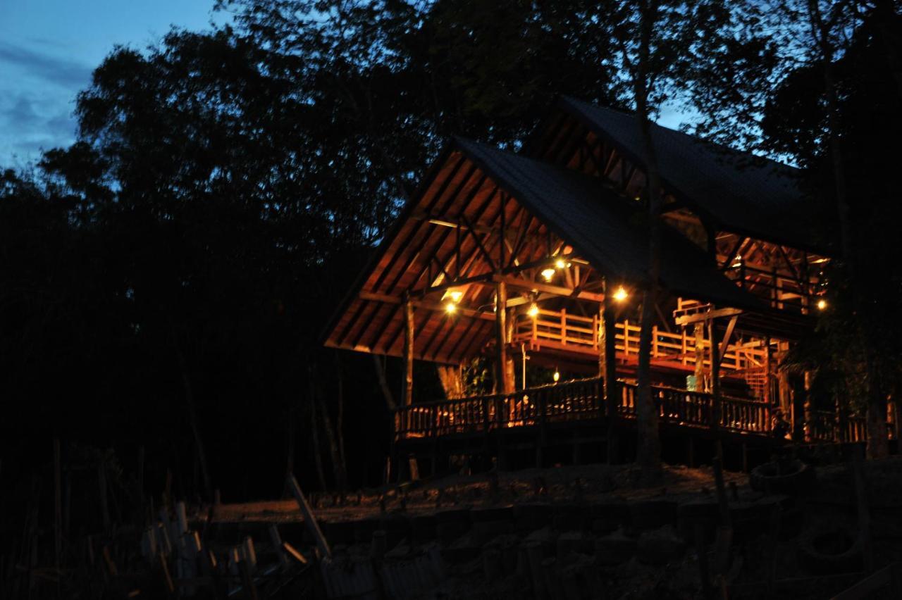 Borneo Natural Sukau Bilit Resort Esterno foto